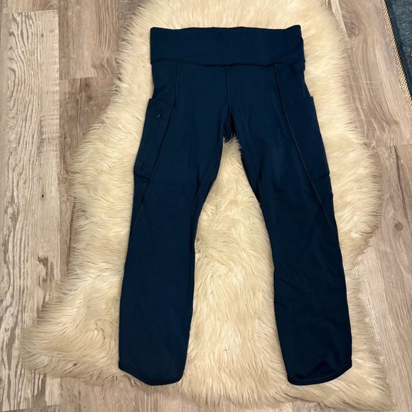 Athleta Up for Anything 7/8 Navy Leggings constellation blue sz medium - Picture 3 of 10